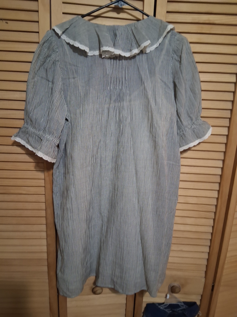 Black White Striped Ruffle Collar Women's Dress - Picture 5 of 7